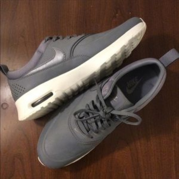 NEW NIB Nike Air Max Thea - Picture 3 of 7